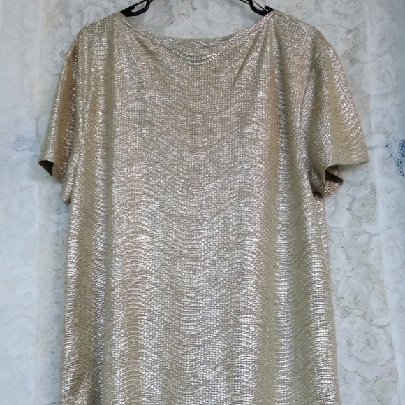 REDUCED!! &M metallic Gold Short Slv Shirt SZM - Picture 2 of 6